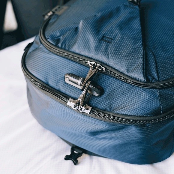 Рюкзак в ручную кладь PacSafe Venturesafe EXP45 ECONYL Синий - фото №6