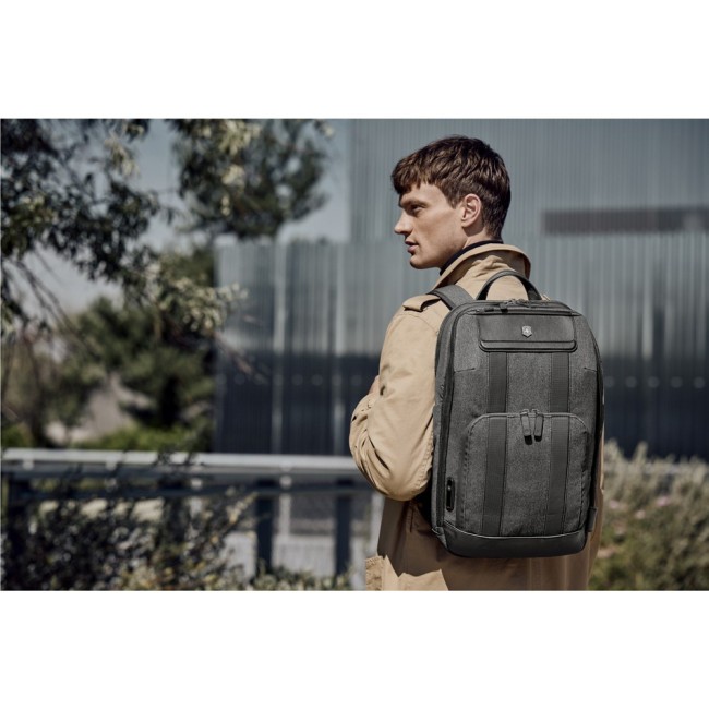 Рюкзак Victorinox Architecture Urban 2 Deluxe Backpack 15" Серый - фото №18