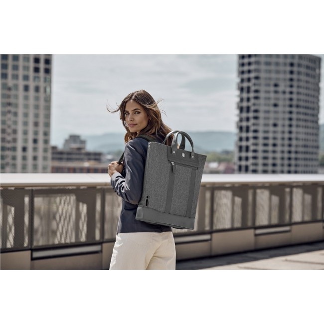 Сумка-рюкзак Victorinox Architecture Urban2 2way Carry Tote 15" Серый - фото №14