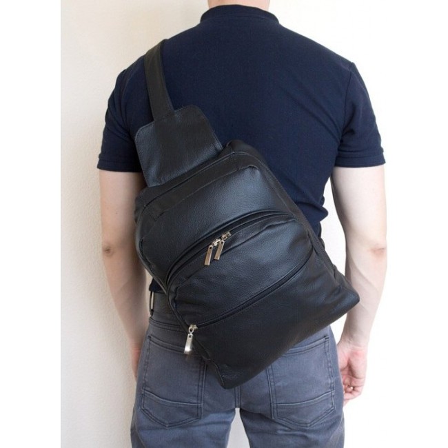 Кожаный рюкзак на одной лямке Ricadi Monzuno Черный - фото №4