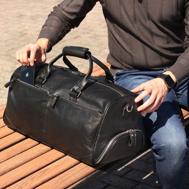 Дорожно-спортивная сумка Brialdi Traveller Relief black Черный - фото №10