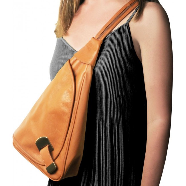 Рюкзак из мягкой кожи Tuscany Leather Hanoi TL140966 Темно-коричневый - фото №7